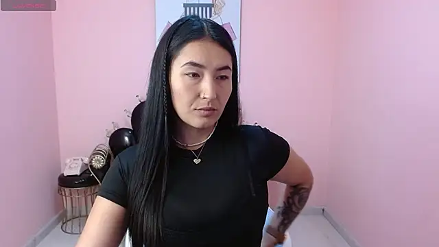 Isabella Mendez  online show from October 2025 01:19:01 PM