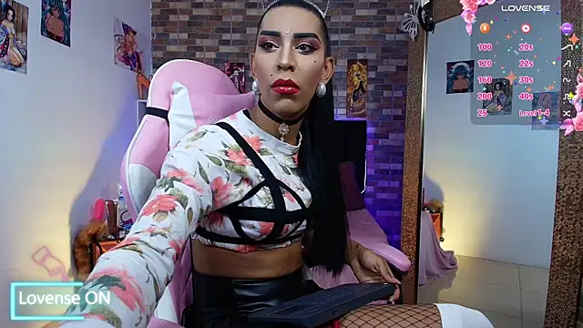 Starhott  online show from September 2025 03:08:01 AM