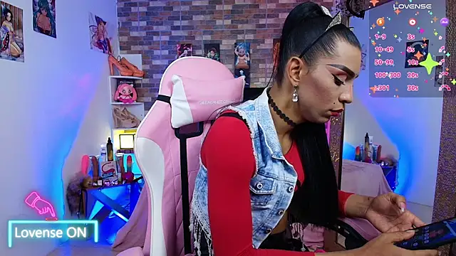 Starhott  online show from September 2025 07:06:02 PM