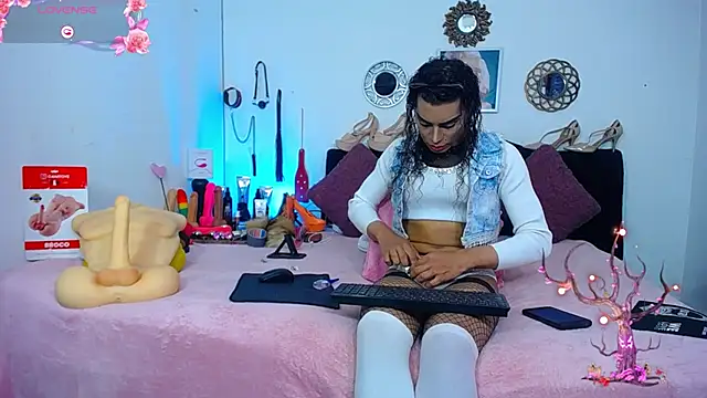 Starhott  online show from October 2025 11:13:02 AM