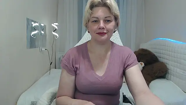 LadyElina online show from September 2025 11:54:02 AM
