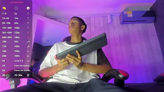 Erick wal online show from October 2025 07:55:01 PM