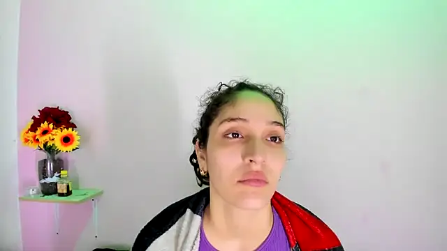 Snapshot of TeensNews18 chatting on October 2025 11:47:02 PM TeensNews18 online show from October 2025 11:47:02 PM