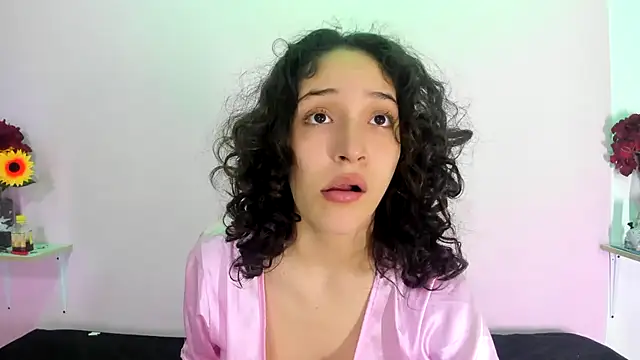 Snapshot of TeensNews18 chatting on October 2025 11:10:01 AM TeensNews18 online show from October 2025 11:10:01 AM