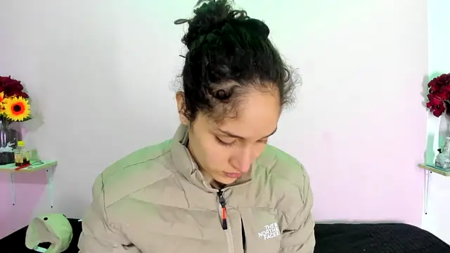 Snapshot of TeensNews18 chatting on October 2025 11:24:01 AM TeensNews18 online show from October 2025 11:24:01 AM