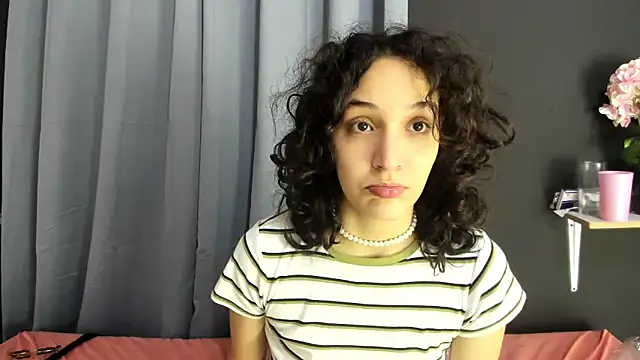 Snapshot of TeensNews18 chatting on October 2025 12:28:02 PM TeensNews18 online show from October 2025 12:28:02 PM