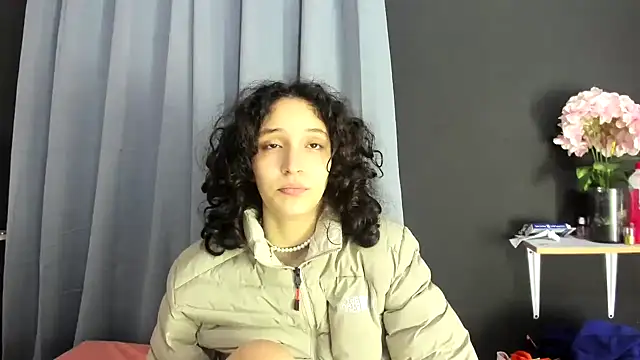 Snapshot of TeensNews18 chatting on November 2025 12:51:01 PM TeensNews18 online show from November 2025 12:51:01 PM