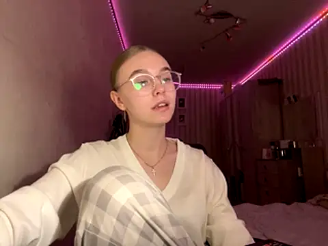 bellameow88 online show from November 2025 11:10:01 AM