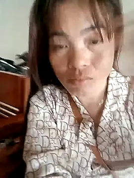 Snapshot of Maymay0033 chatting on October 2025 12:19:01 AM Maymay0033 online show from October 2025 12:19:01 AM