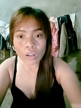 Snapshot of Maymay0033 chatting on October 2025 06:47:01 AM Maymay0033 online show from October 2025 06:47:01 AM