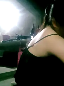 Snapshot of Maymay0033 chatting on November 2025 10:53:02 PM Maymay0033 online show from November 2025 10:53:02 PM