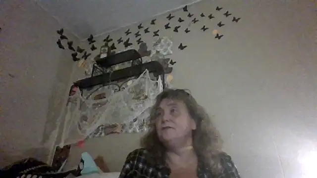 Bored Grandma online show from September 2025 07:33:02 AM