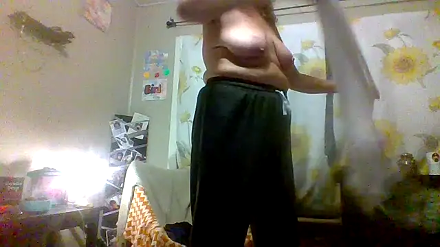 Snapshot of Bored_Grandma chatting on October 2025 07:27:02 AM Bored Grandma online show from October 2025 07:27:02 AM