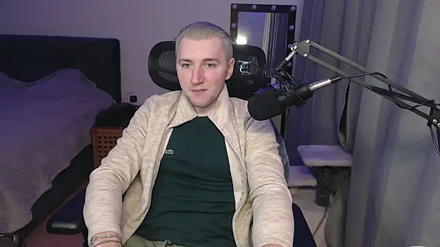 Snapshot of Elvin_Vaenight chatting on November 2025 09:25:02 PM Elvin Vaenight online show from November 2025 09:25:02 PM