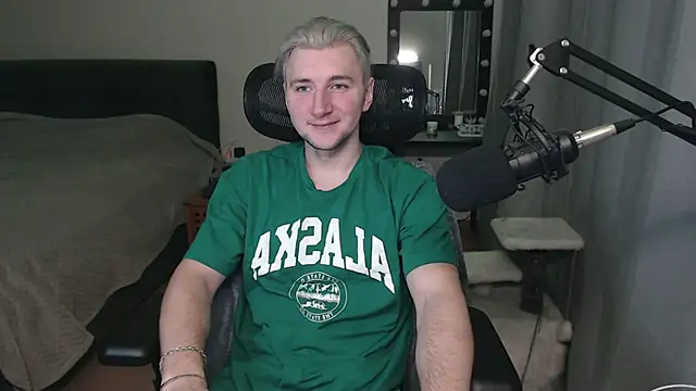 Snapshot of Elvin_Vaenight chatting on November 2025 11:03:01 PM Elvin Vaenight online show from November 2025 11:03:01 PM