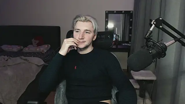 Snapshot of Elvin_Vaenight chatting on November 2025 12:21:01 AM Elvin Vaenight online show from November 2025 12:21:01 AM