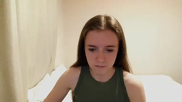 LutealTwinkie online show from September 2025 05:24:02 PM