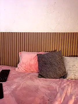 Alisha Olsen  online show from October 2025 05:16:02 AM