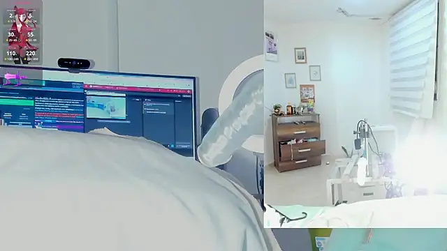 Snapshot of Rosy_Emely chatting on November 2025 09:20:01 AM Rosy Emely online show from November 2025 09:20:01 AM