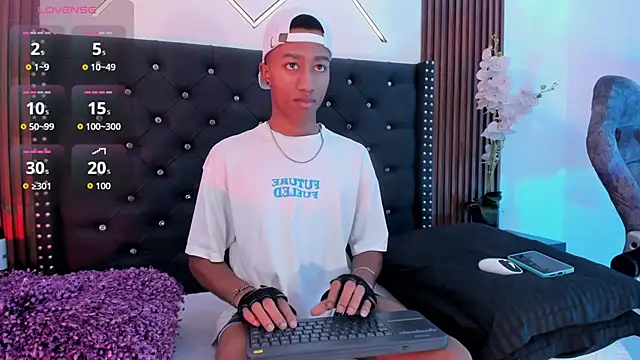 SammyAdams  online show from September 2025 07:50:01 PM