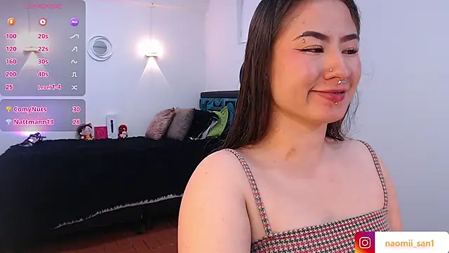 naomii san online show from September 2025 09:39:02 PM