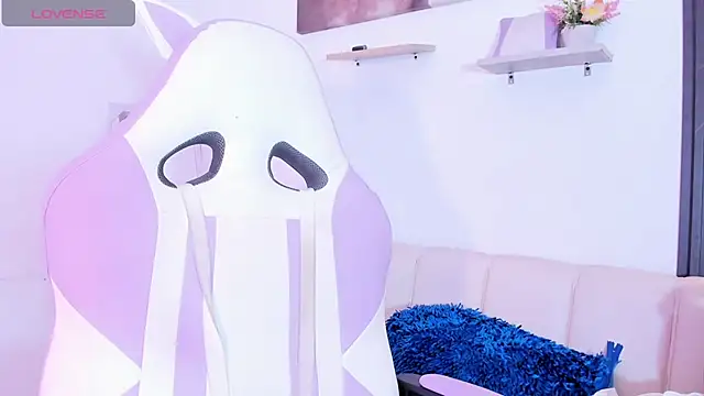 Gabrielaa Miller  online show from September 2025 07:39:01 PM