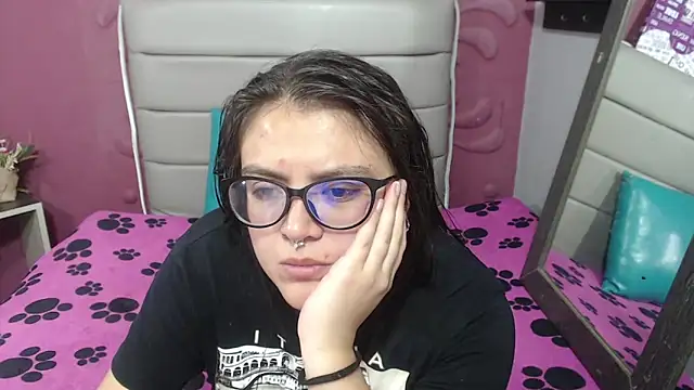 Cailing Zu online show from October 2025 07:16:02 PM