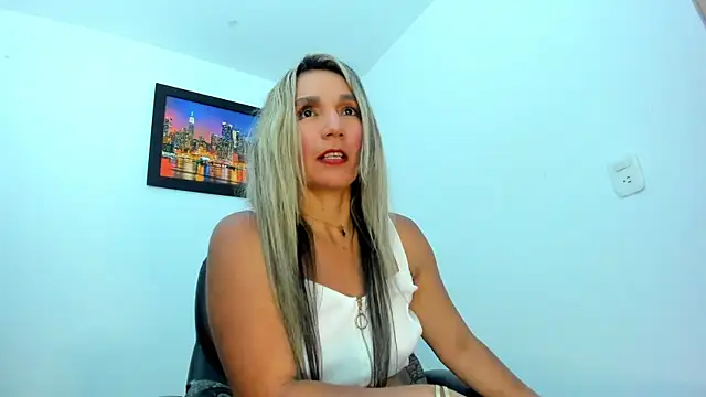 Ms lunaRose online show from October 2025 02:58:02 AM