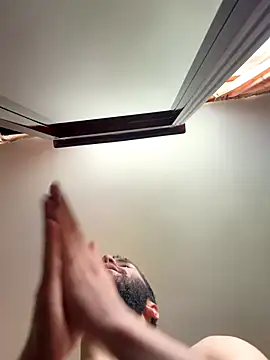 Snapshot of Diicaprio69 chatting on September 2025 08:20:02 PM Diicaprio69 online show from September 2025 08:20:02 PM