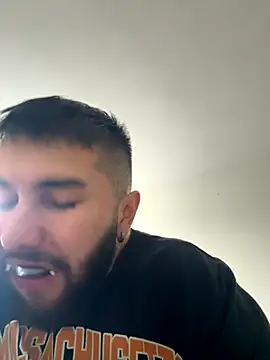 Snapshot of Diicaprio69 chatting on October 2025 09:34:01 PM Diicaprio69 online show from October 2025 09:34:01 PM