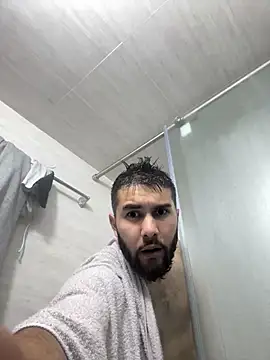 Snapshot of Diicaprio69 chatting on October 2025 08:42:01 PM Diicaprio69 online show from October 2025 08:42:01 PM