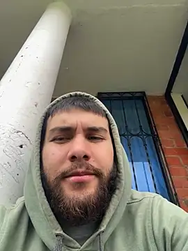 Snapshot of Diicaprio69 chatting on October 2025 08:03:02 PM Diicaprio69 online show from October 2025 08:03:02 PM