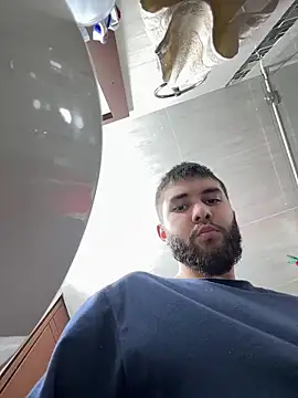 Snapshot of Diicaprio69 chatting on October 2025 08:21:02 PM Diicaprio69 online show from October 2025 08:21:02 PM