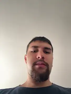 Snapshot of Diicaprio69 chatting on November 2025 07:47:01 PM Diicaprio69 online show from November 2025 07:47:01 PM