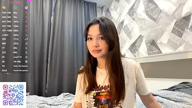 KiraVelvet online show from October 2025 11:25:01 AM