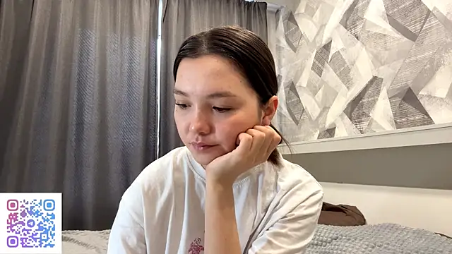 KiraVelvet online show from November 2025 08:04:01 AM