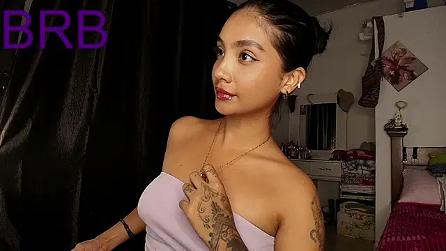 mia yireth online show from September 2025 08:57:01 PM