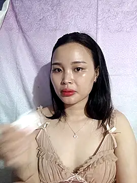 Snapshot of Lili_lovely chatting on October 2025 01:11:01 AM Lili lovely online show from October 2025 01:11:01 AM