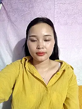 Snapshot of Lili_lovely chatting on October 2025 08:12:01 AM Lili lovely online show from October 2025 08:12:01 AM