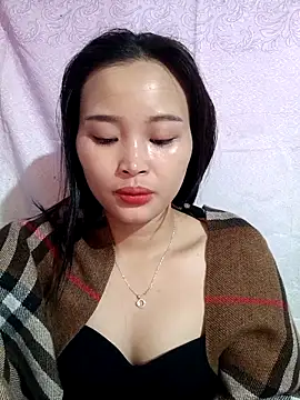 Snapshot of Lili_lovely chatting on November 2025 01:14:02 AM Lili lovely online show from November 2025 01:14:02 AM