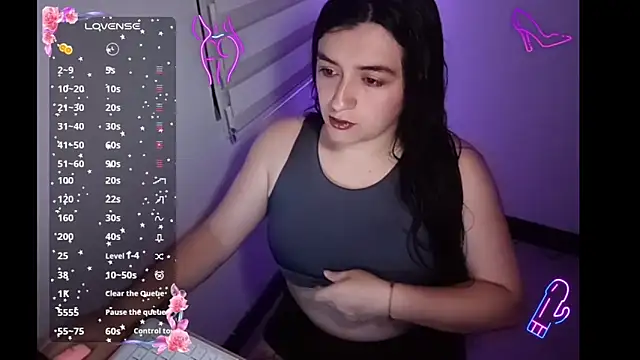 Snapshot of DanniG2000_ chatting on December 2025 03:33:01 AM DanniG2000 online show from December 2025 03:33:01 AM