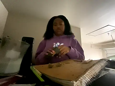 Snapshot of princesslivv chatting on October 2025 07:08:01 PM princesslivv online show from October 2025 07:08:01 PM