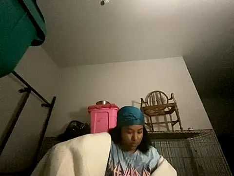 Snapshot of princesslivv chatting on October 2025 04:49:01 AM princesslivv online show from October 2025 04:49:01 AM