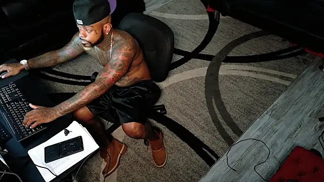 SLANGONDEMHOES online show from October 2025 02:35:02 PM