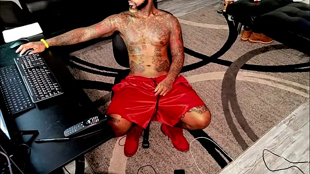 SLANGONDEMHOES online show from October 2025 10:18:02 PM