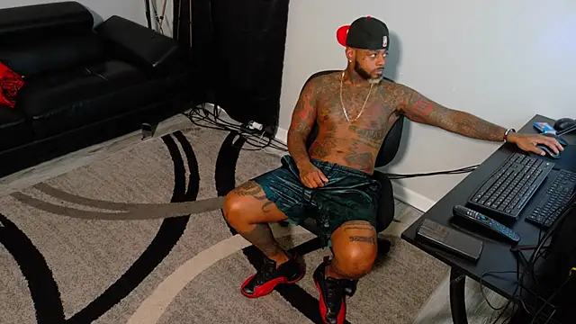 SLANGONDEMHOES online show from November 2025 07:02:02 PM