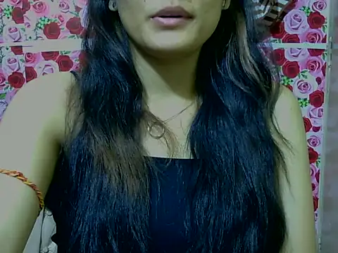 Amira90 online show from September 2025 03:26:01 PM