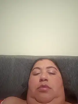 curvy diva  online show from September 2025 01:55:01 AM