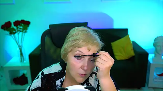 Snapshot of MaryMogan chatting on October 2025 08:12:01 AM MaryMogan online show from October 2025 08:12:01 AM