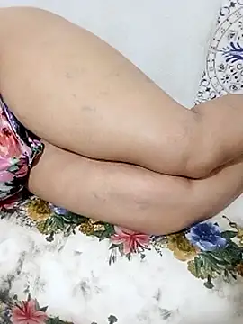 Snapshot of Mayamimi chatting on September 2025 01:28:02 AM Mayamimi online show from September 2025 01:28:02 AM